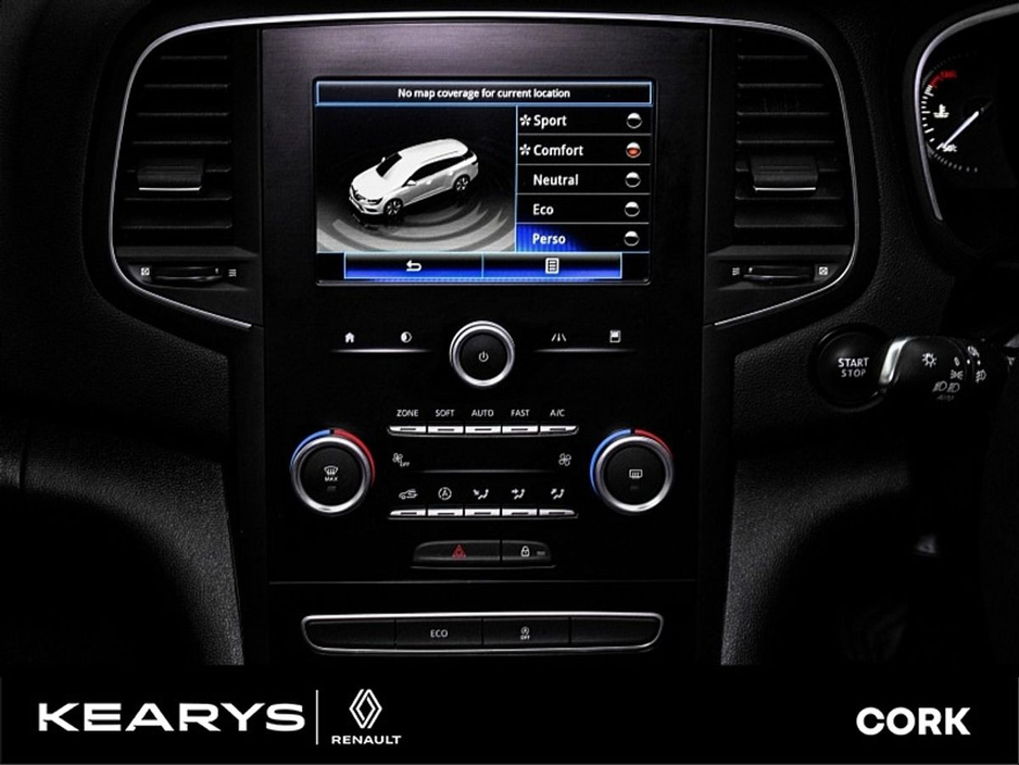 2020 Renault Megane - image 23