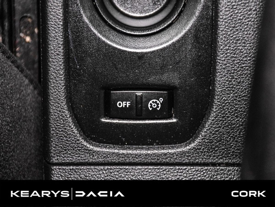 2019 Dacia Duster - image 18