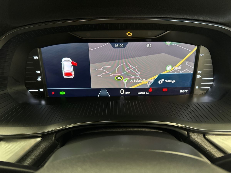 2023 Skoda Octavia - image 14