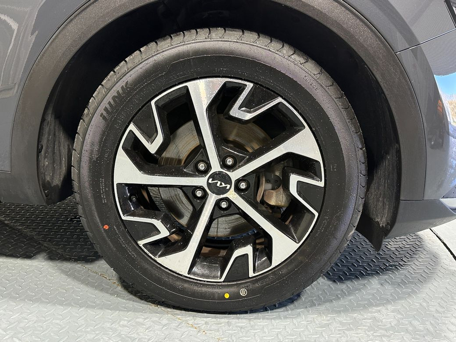 2023 Kia Sportage - image 26