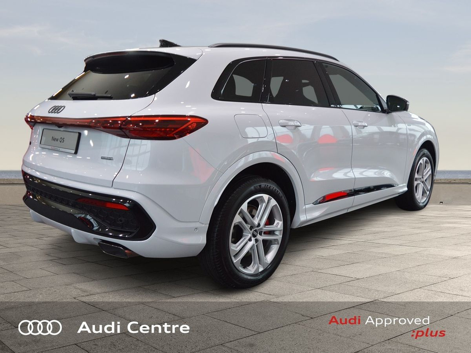 2026 Audi Q5 SUV S line e-hybrid quattro 220 kW S tronic €80,906