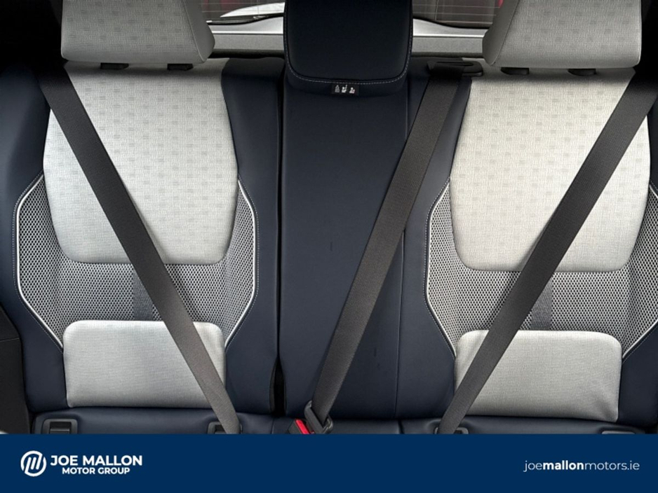 2026 Renault 5 - image 16