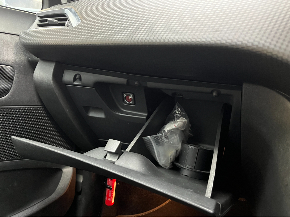 2020 Peugeot 2008 2020 PEUGEOT 2008 CROSSCITY 1.2 AUTOMATIC / CRUISE CONTROL / REVERSE CAMERA / HEATED SEATS / APPLE CARPLAY