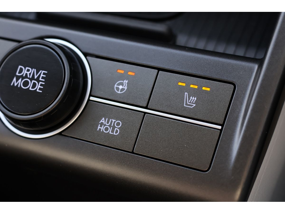 2025 Hyundai Kona - image 13