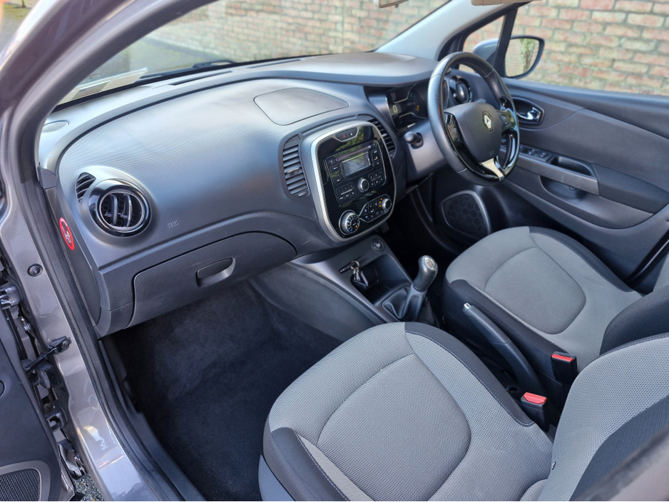 2015 Renault Captur - image 11
