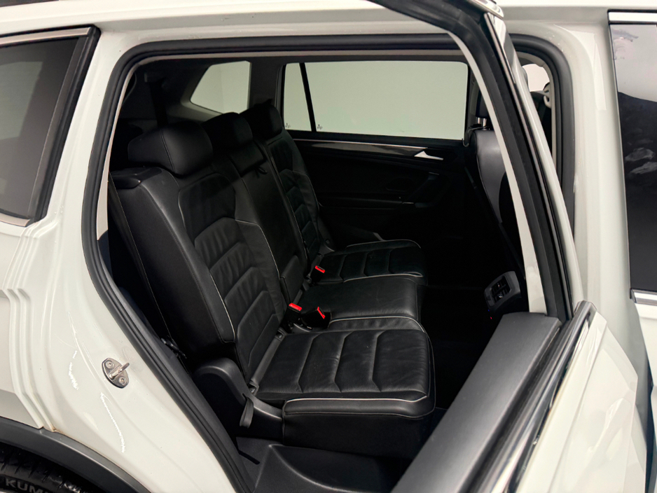 2020 Volkswagen Tiguan Allspace R-LINE 2.0TDI 150HP 7 SEATER *PAN ROOF* €32,990