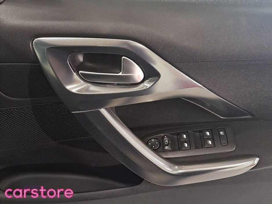 2018 Peugeot 2008 1.2 PureTech 82bhp Allure €14,890