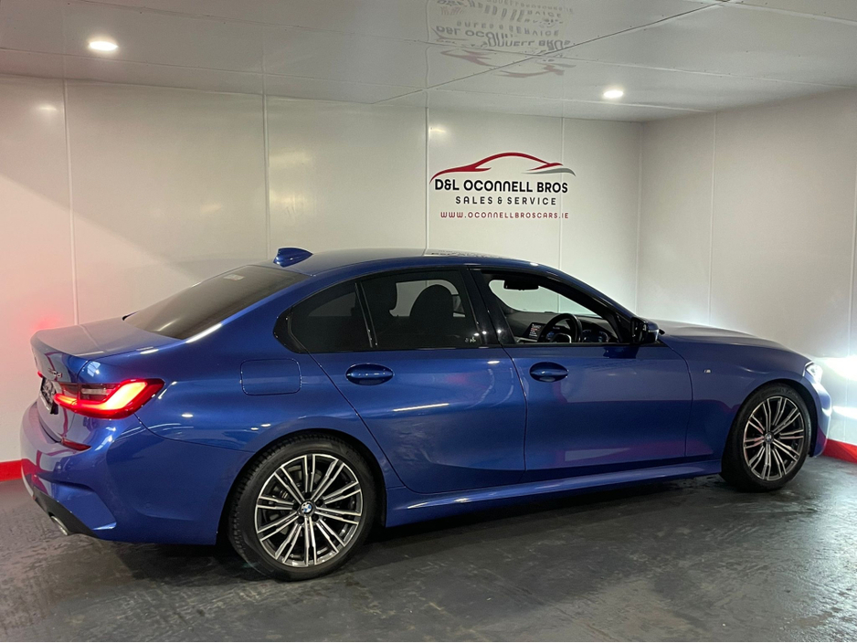 2021 BMW 3 Series - image 5