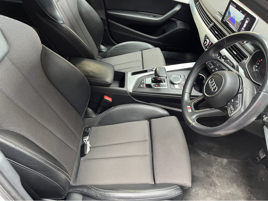 2018 Audi A4 - image 12