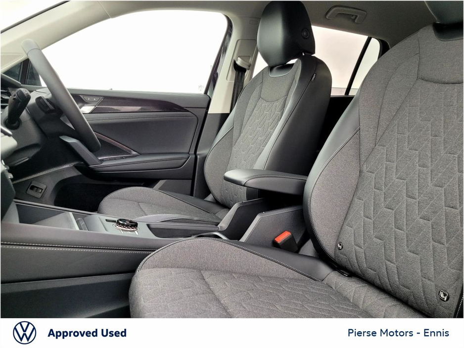 2026 Volkswagen Tayron - image 7