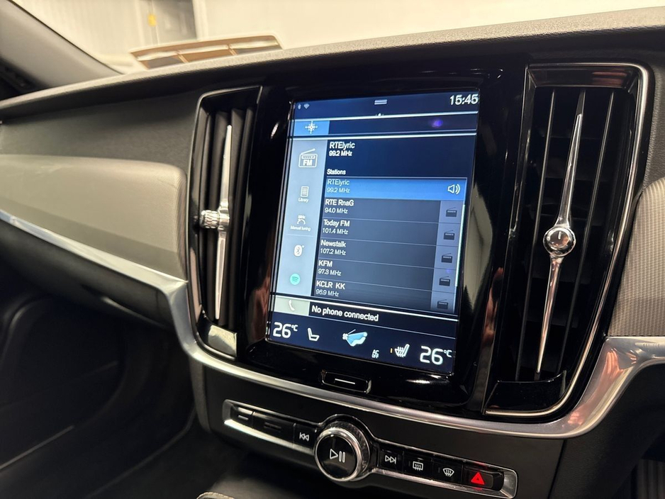 2018 Volvo S90 - image 18