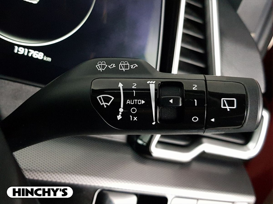 2022 Kia Sportage - image 23