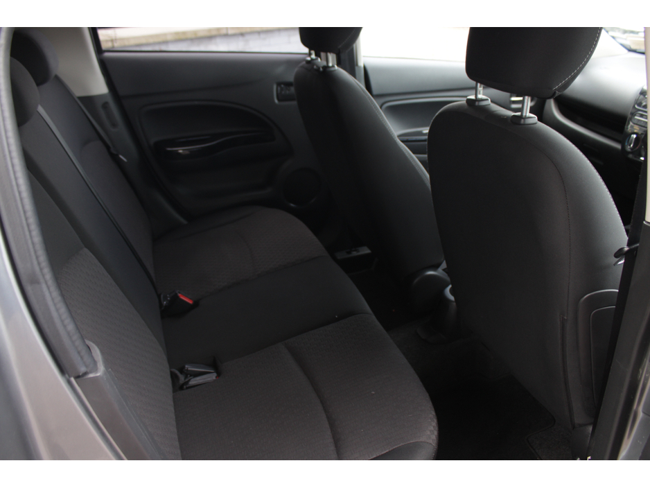 2018 Mitsubishi Space Star - image 14