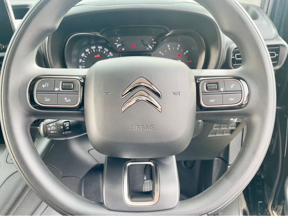 2023 Citroen Berlingo - image 12