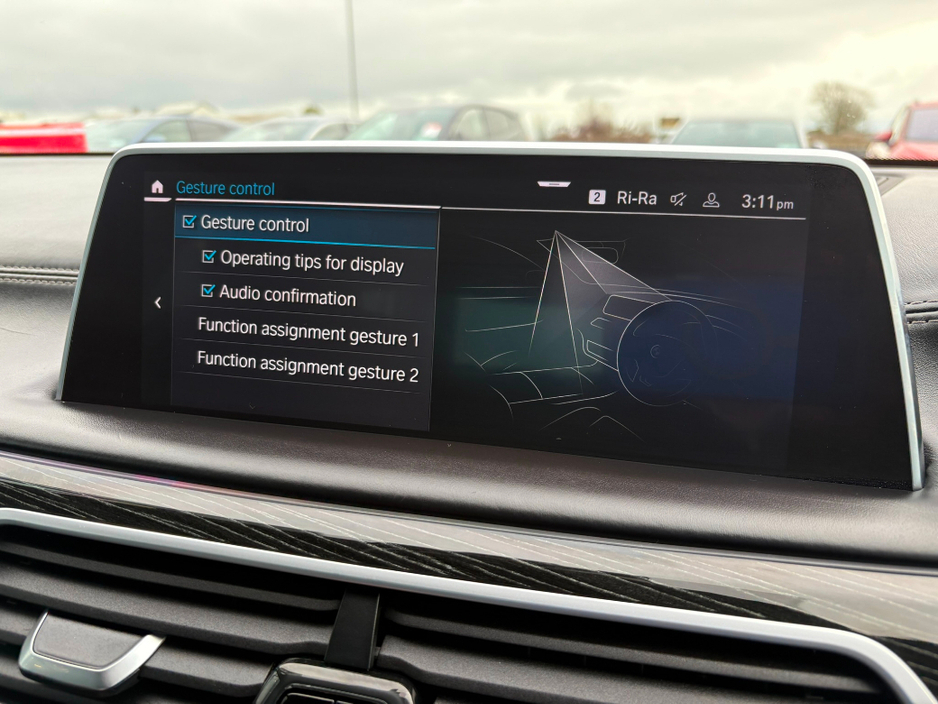 2020 BMW 7 Series - image 41