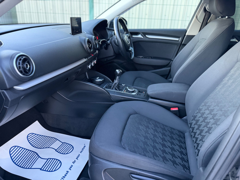 2015 Audi A3 - image 12