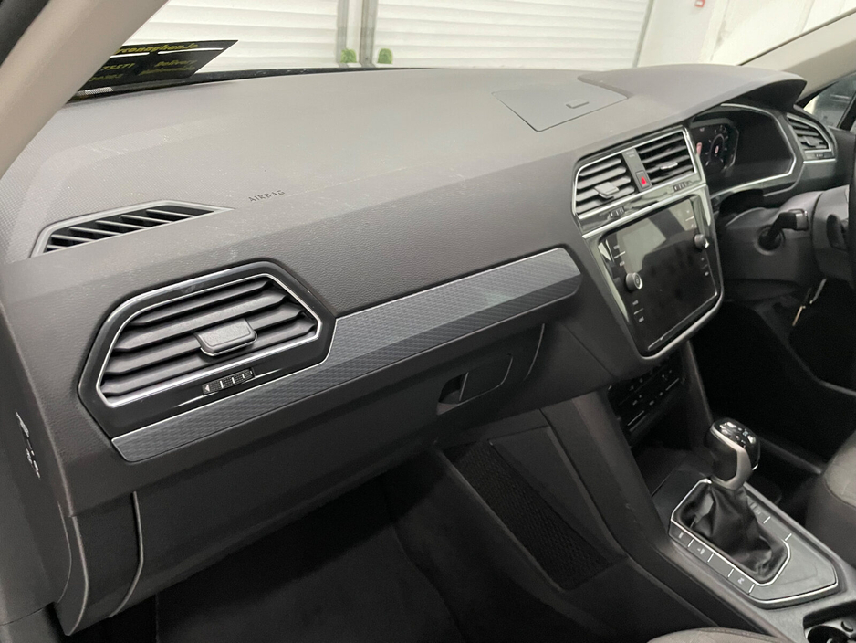 2023 Volkswagen Tiguan  €31,995