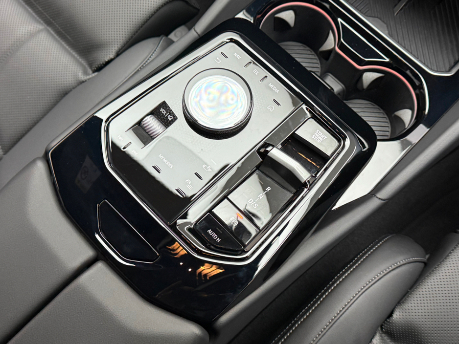 2025 BMW 5 Series 530E M SPORT €71,990