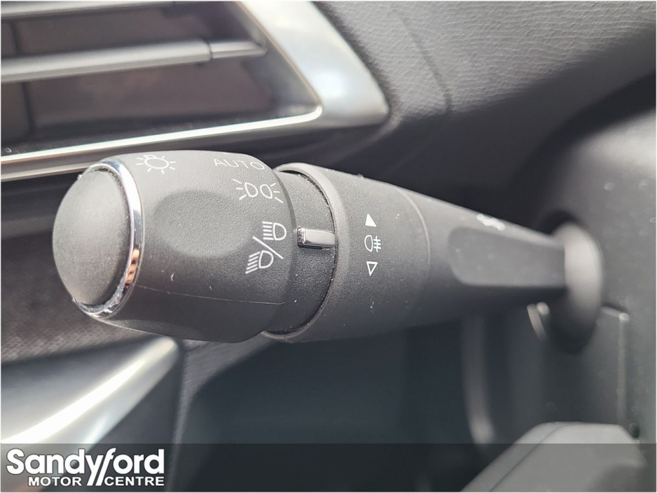 2021 Peugeot 3008 - image 22