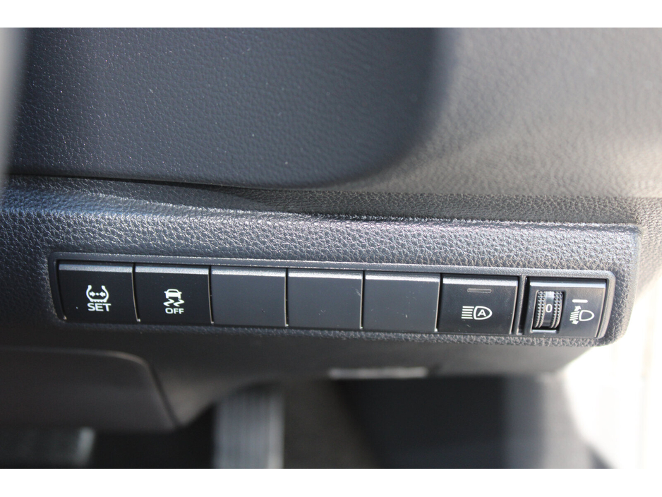 2021 Toyota Corolla - image 26