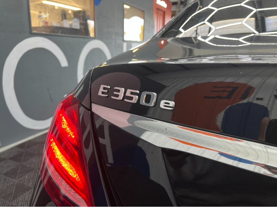 2017 Mercedes-Benz E Class €23950 2017 MERCEDES-BENZ E350E 2.0 AUTOMATIC / CRUISE CONTROL / 360° CAMERA / ELECTRIC MEMORY & HEATED SEATS / PADDLE SHIFTERS / AMBIENT LIGHTS €23,950