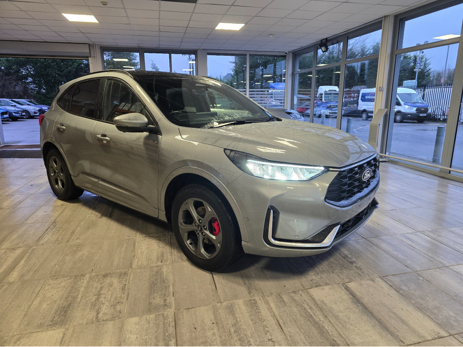 2025 Ford Kuga ST-LINE PHEV PAN ROOF €39,800