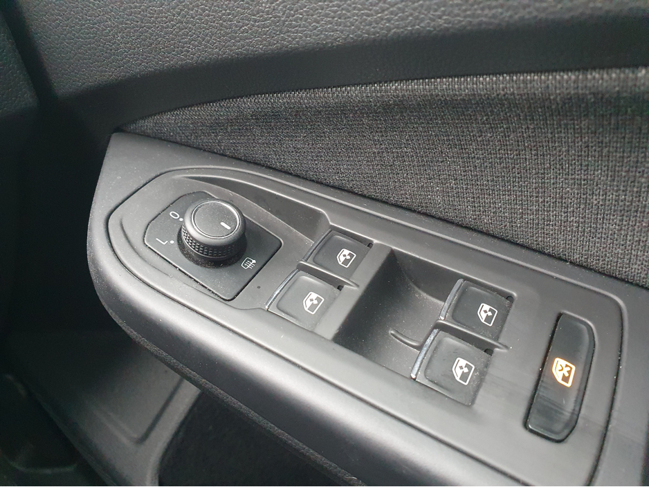 2023 Volkswagen Golf 1.0 eTSI MHE MHEV 110HP €24,995