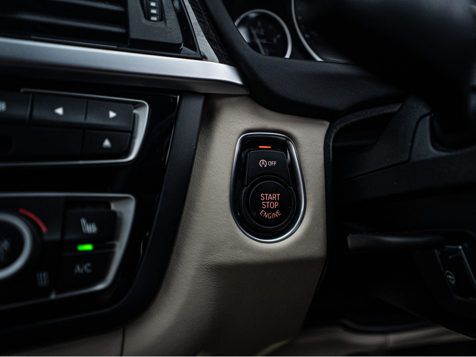 2017 BMW 4 Series 2017 BMW 420d M-Sport/1 owner/FSH/1yr warranty €27,888