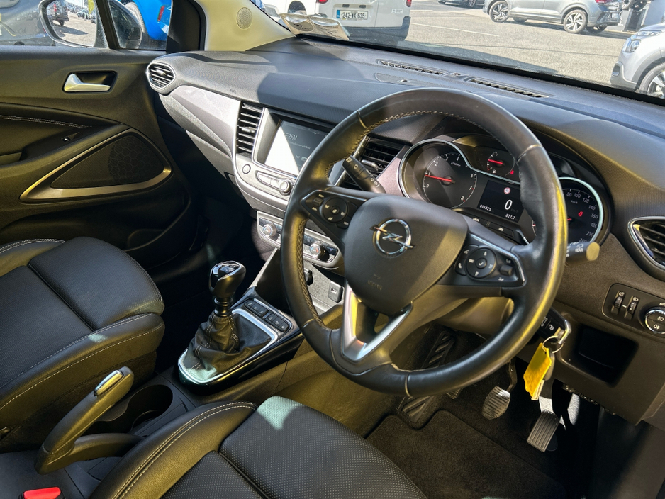 2022 Opel Crossland X ELITE €17,950