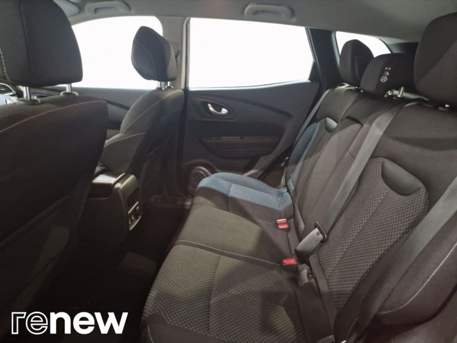 2022 Renault Kadjar - image 11