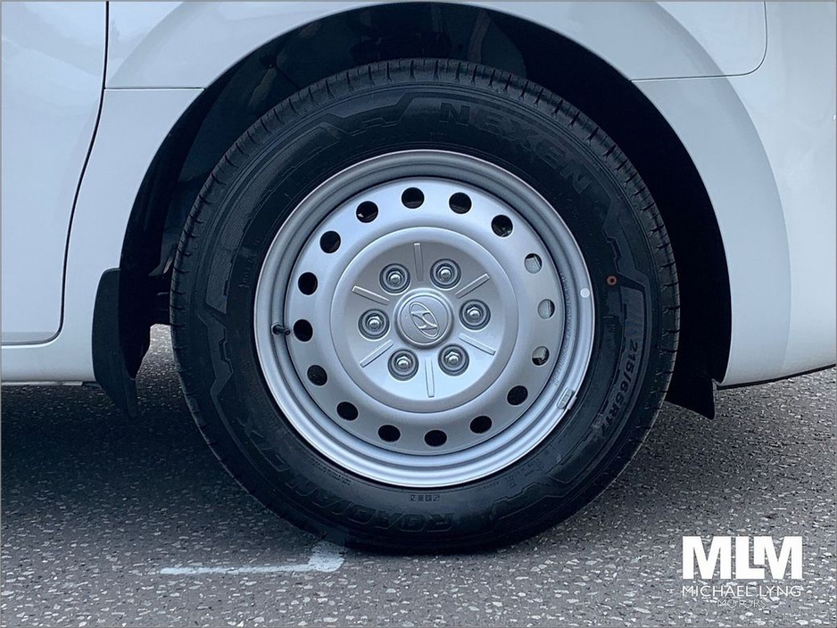 2024 Hyundai Staria 2.2 177ps Fwd, Price ex VAT €24,386