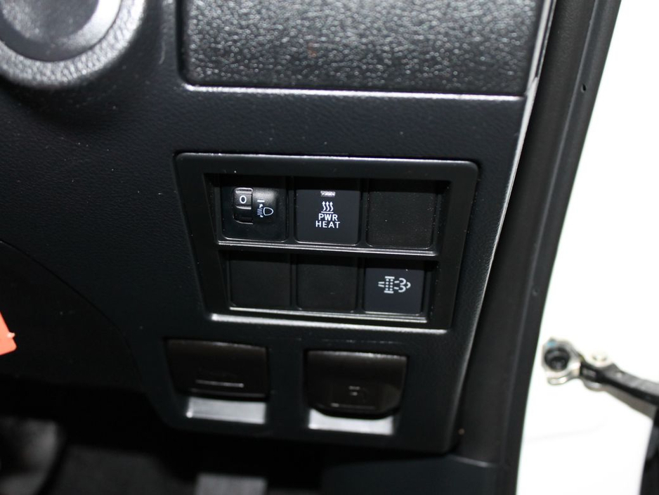 2024 Toyota Hilux 2.8 SR5 Double CAB 4DR €48,999