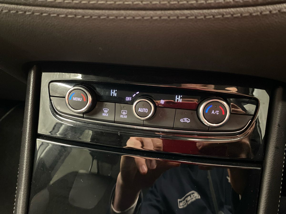 2021 Opel Grandland X 1.6 Petrol/Electric FWD 225 PS PHEV SRI €19,995