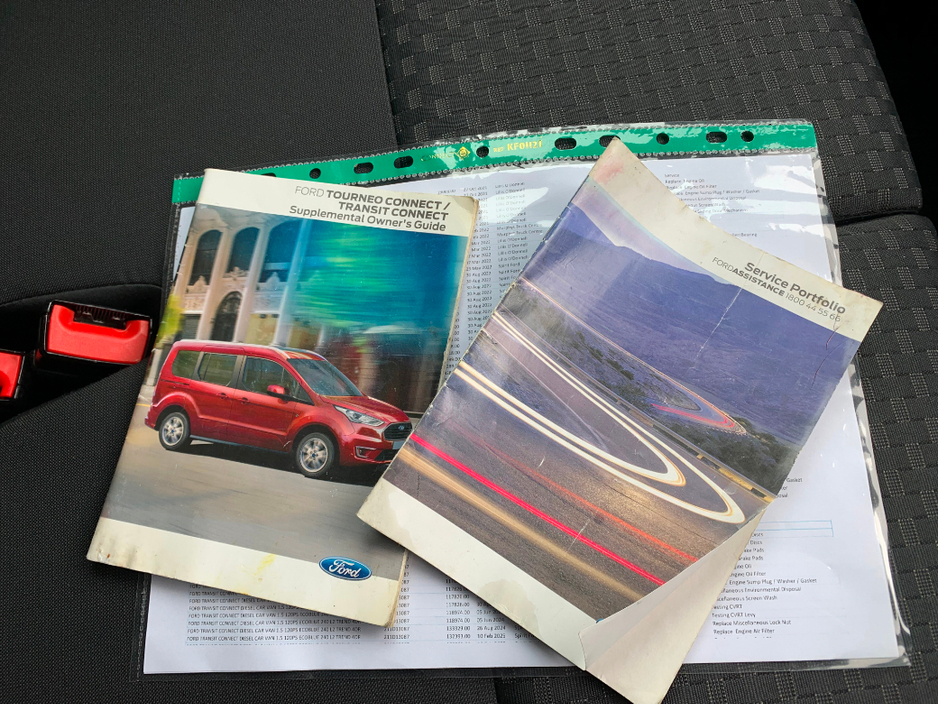 2021 Ford Transit Connect - image 28