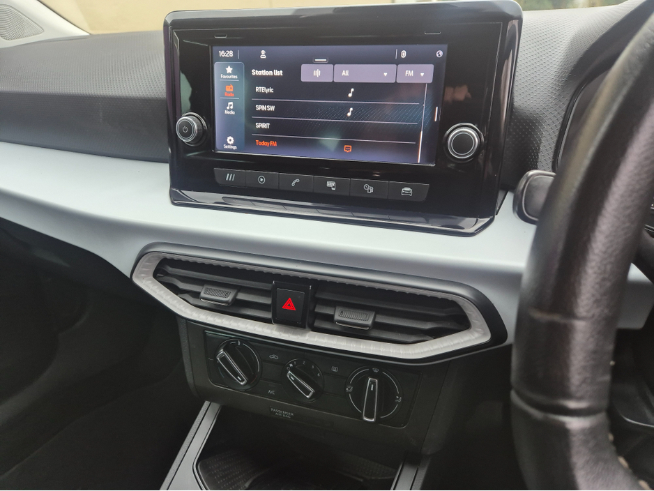 2023 SEAT Ibiza - image 9