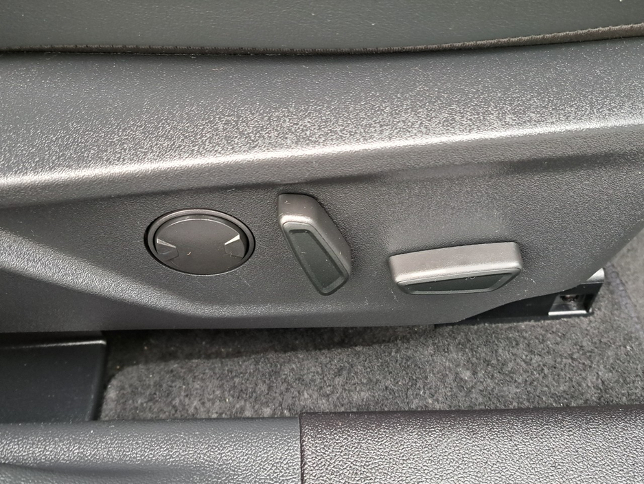 2023 Ford Focus - image 15