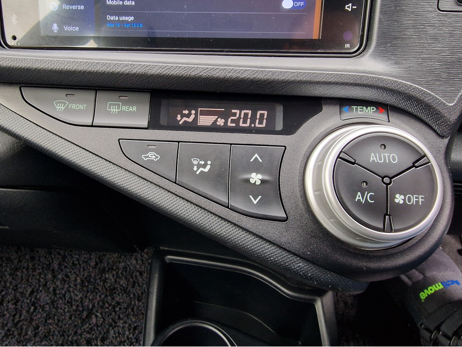 2016 Toyota Aqua - image 21