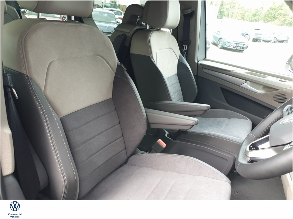 2025 Volkswagen Multivan - image 10