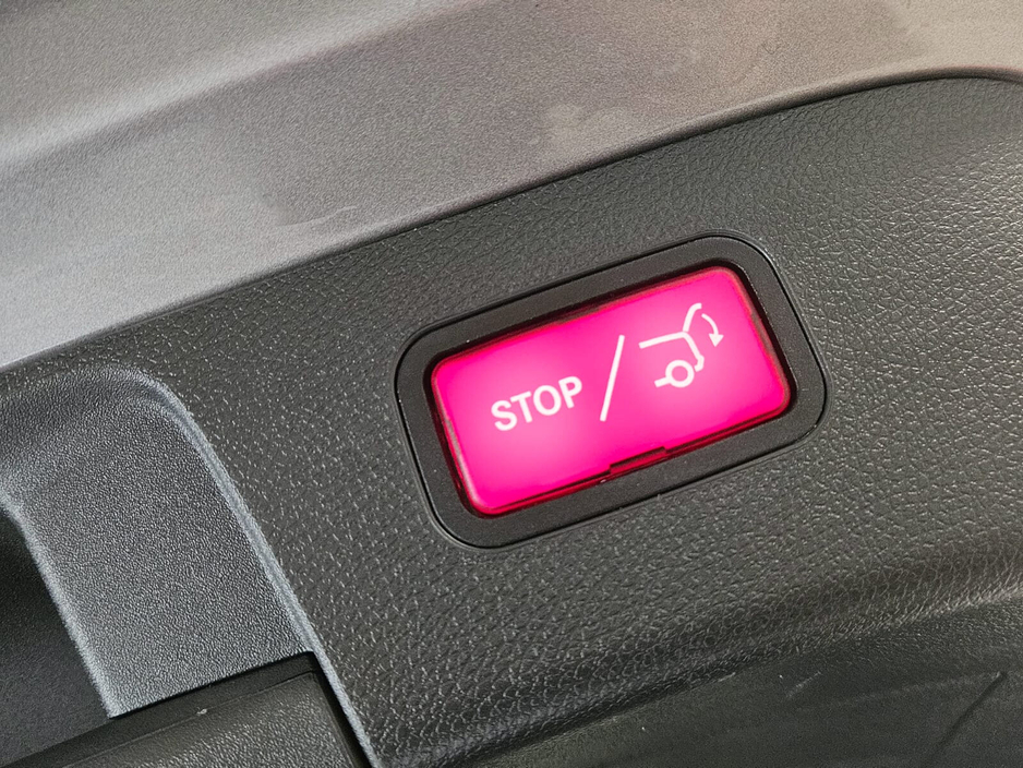 2016 Mercedes-Benz GLA Class - image 19