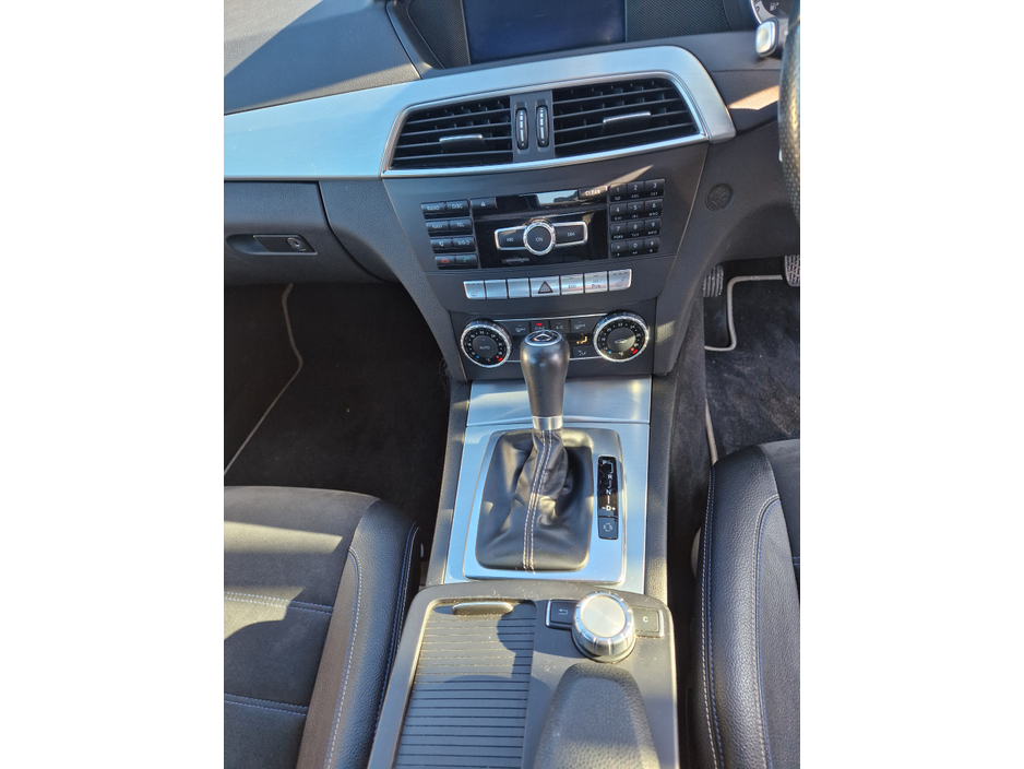 2014 Mercedes-Benz C Class - image 13