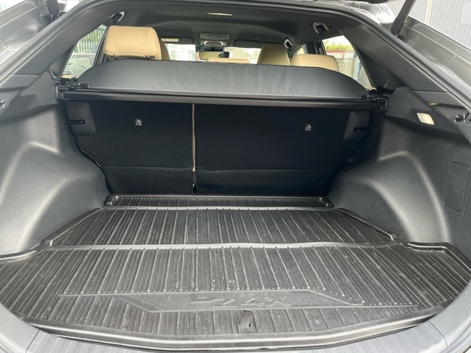 2024 Toyota bZ4X - image 10