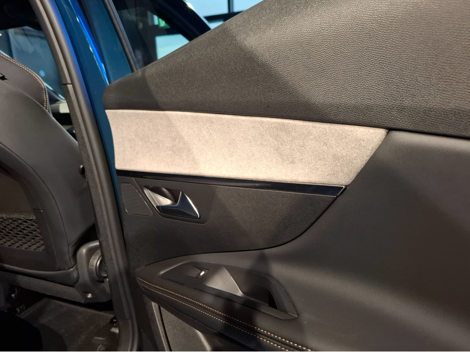 2024 Peugeot 3008 GT 1.2 MHEV 136 E-DCS6 4DR €35,950