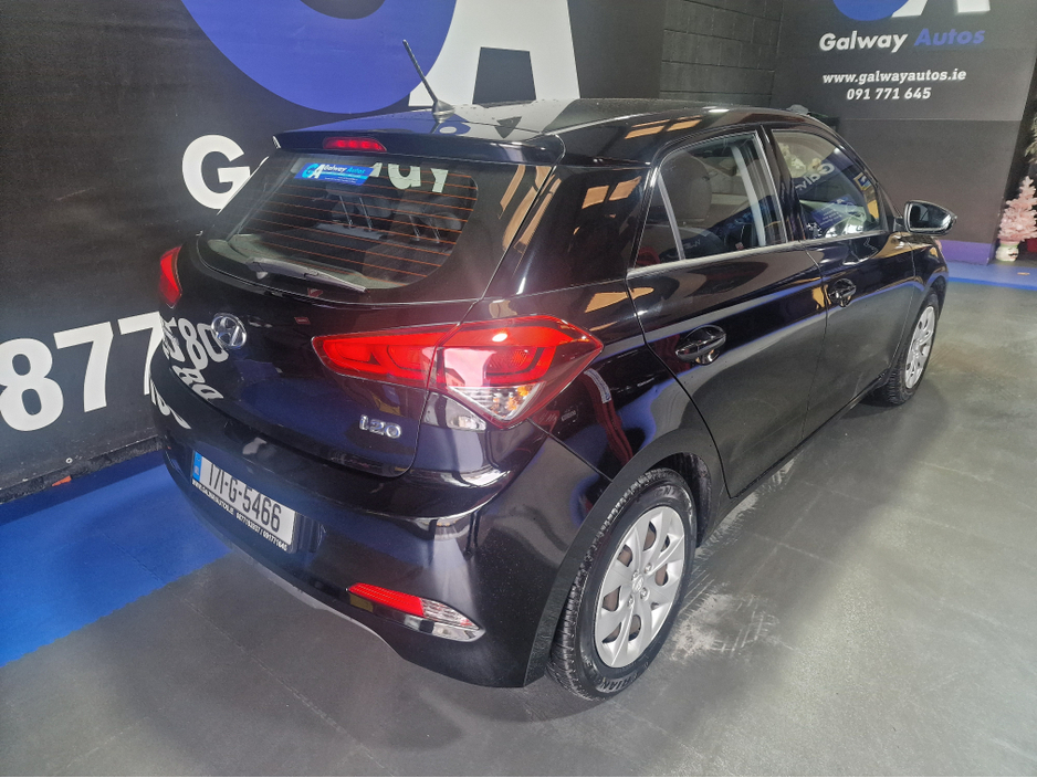 2017 Hyundai i20 - image 8