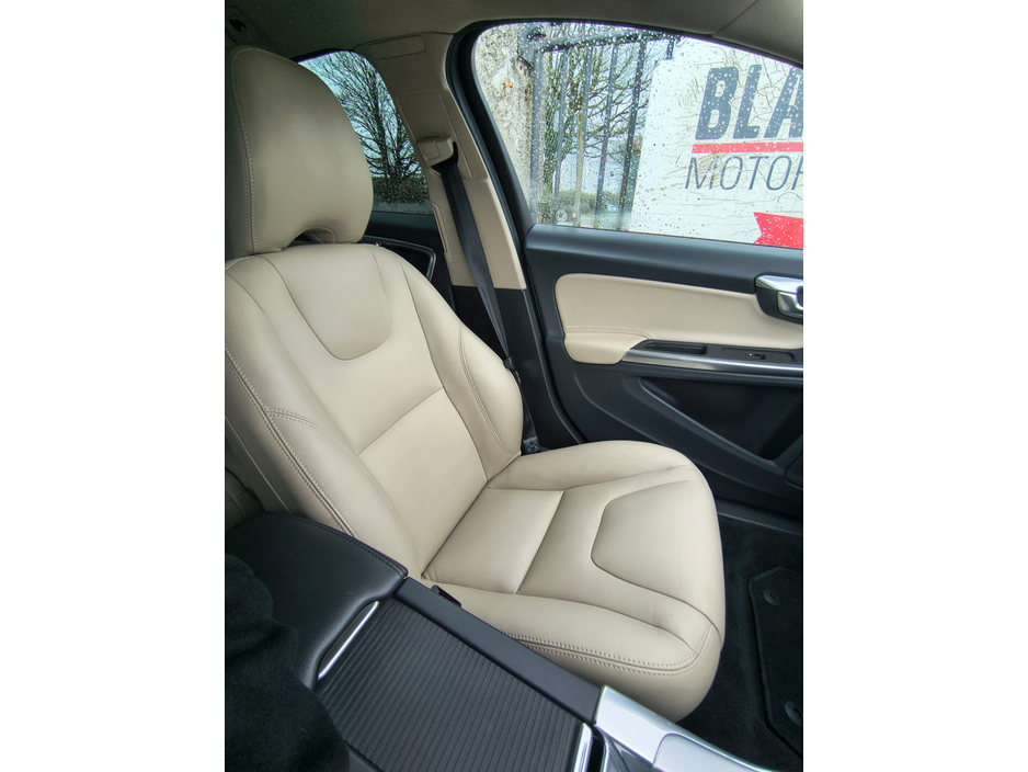 2017 Volvo V60 D3 SE LUXURY G'TRONIC 5DR AUTO CROSS COUNTRY €17,950