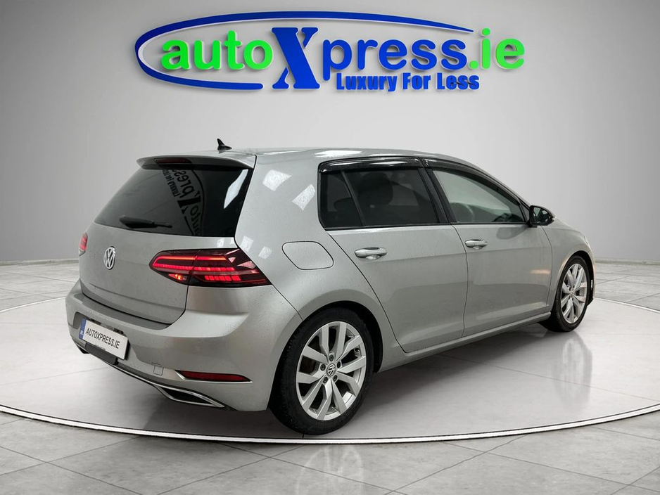 2017 Volkswagen Golf - image 7