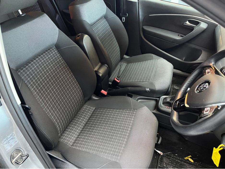 2017 Volkswagen Polo €13950! 2017 VOLKSWAGEN POLO TSI CONFORTLINE 1.2 AUTOMATIC WITH REVERSE CAMERA AND MORE €13,950