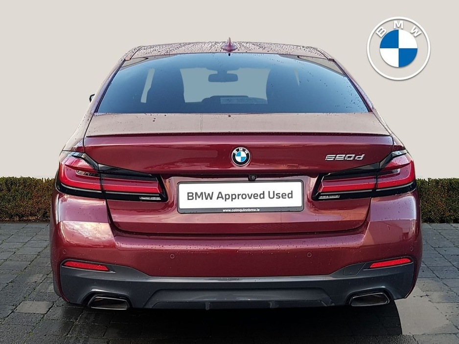 2022 BMW 5 Series - image 13