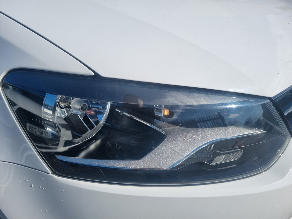 2014 Volkswagen Polo - image 15