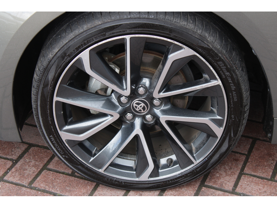 2019 Toyota Corolla - image 23