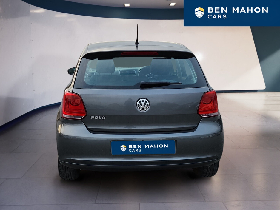 2013 Volkswagen Polo - image 4